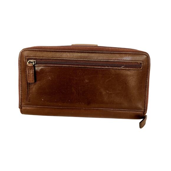 Rolfs Women's Vintage Brown Pebbled Leather Bi-Fold Wallet - Picture 2 of 5